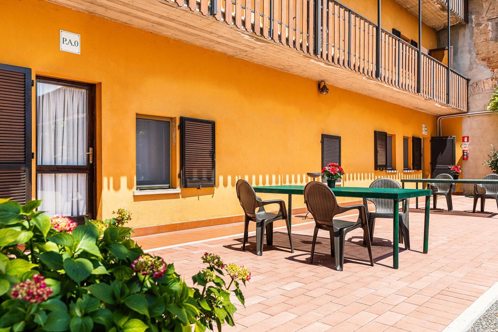 Palazzo Barbo Apartment Pumenengo Room photo